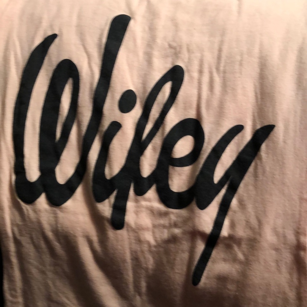 Light pink tshirt